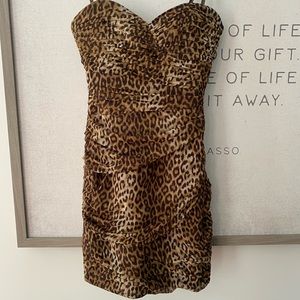 BCBG leopard print strapless mini w/ruching, sz 2